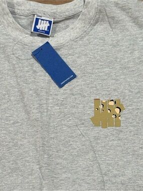 Men's Crew Neck undefeated Shirt sz M